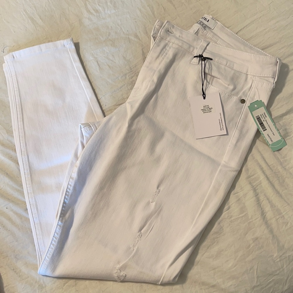 Jennifer Skinny Distressed Jean